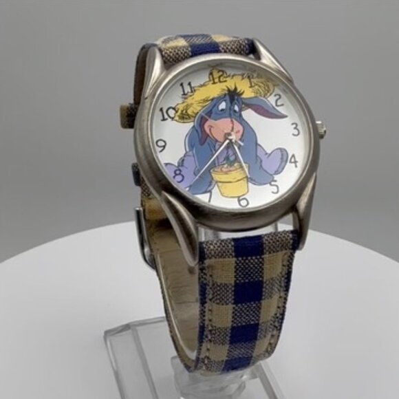 Timex Vintage 1990s Farmer Eeyore Winnie the Pooh Unisex watch Working - Picture 11 of 11